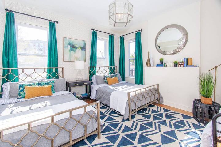 Soaring Oasis | near South End gallery image 5