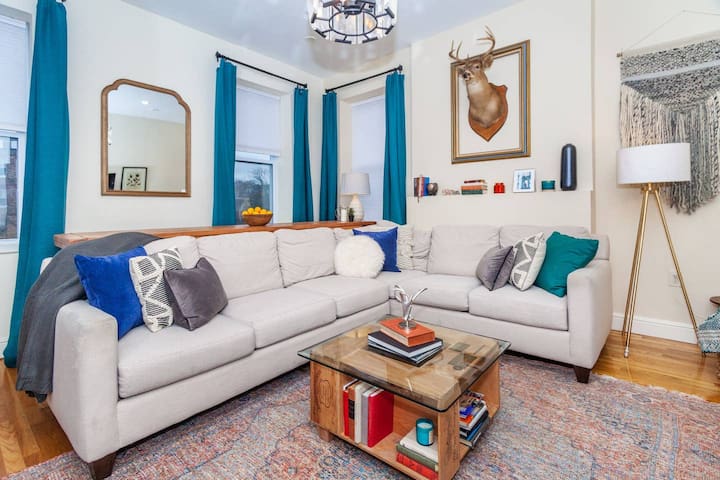 Expansive Luxury Triplex | near T