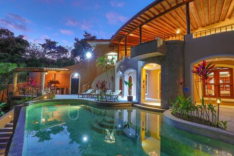 Jungle Home w Guest House