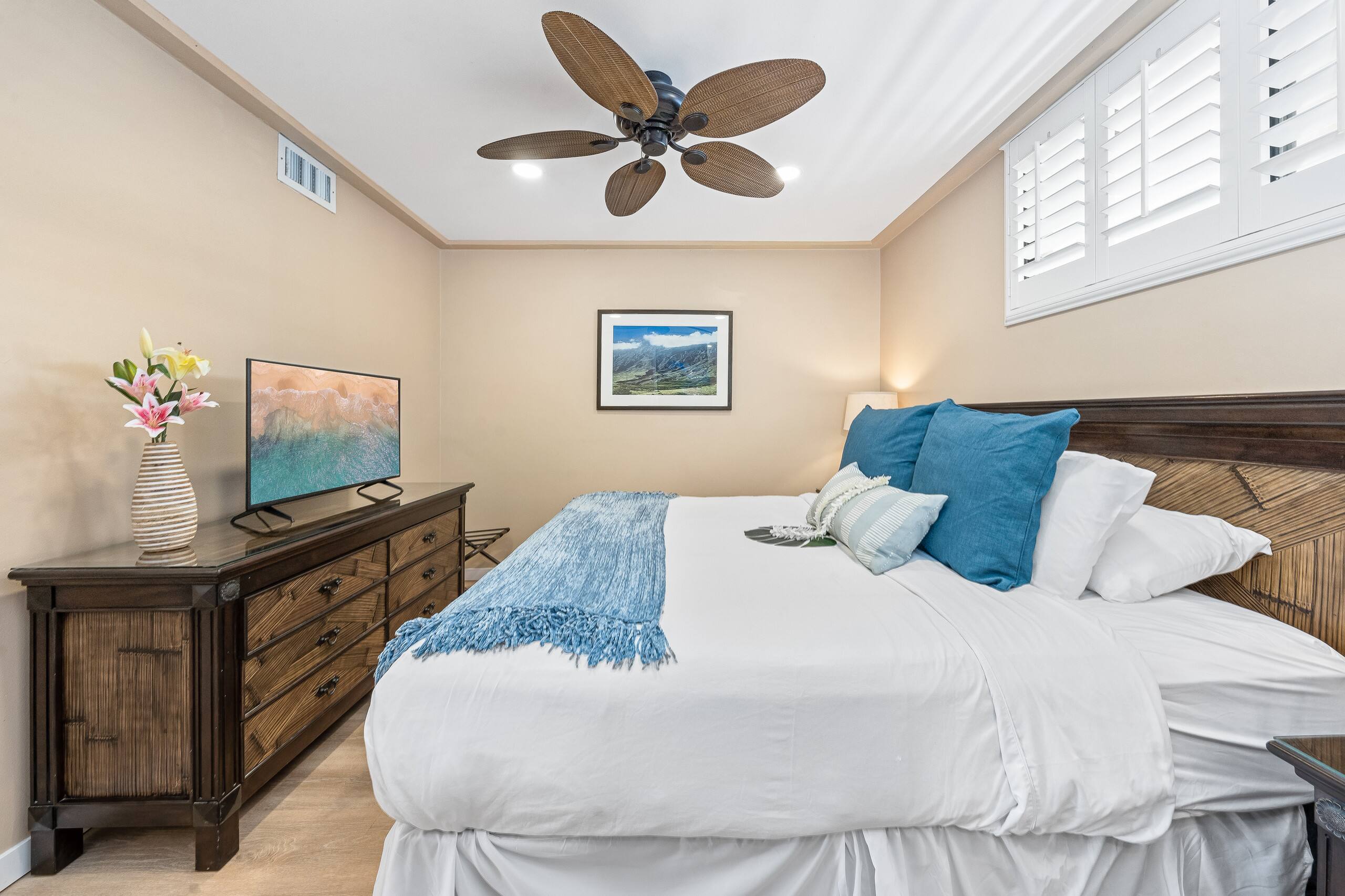 Condo in Lahaina · ★4.66 · 1 bedroom · 2 beds · 1 bath - Image 19