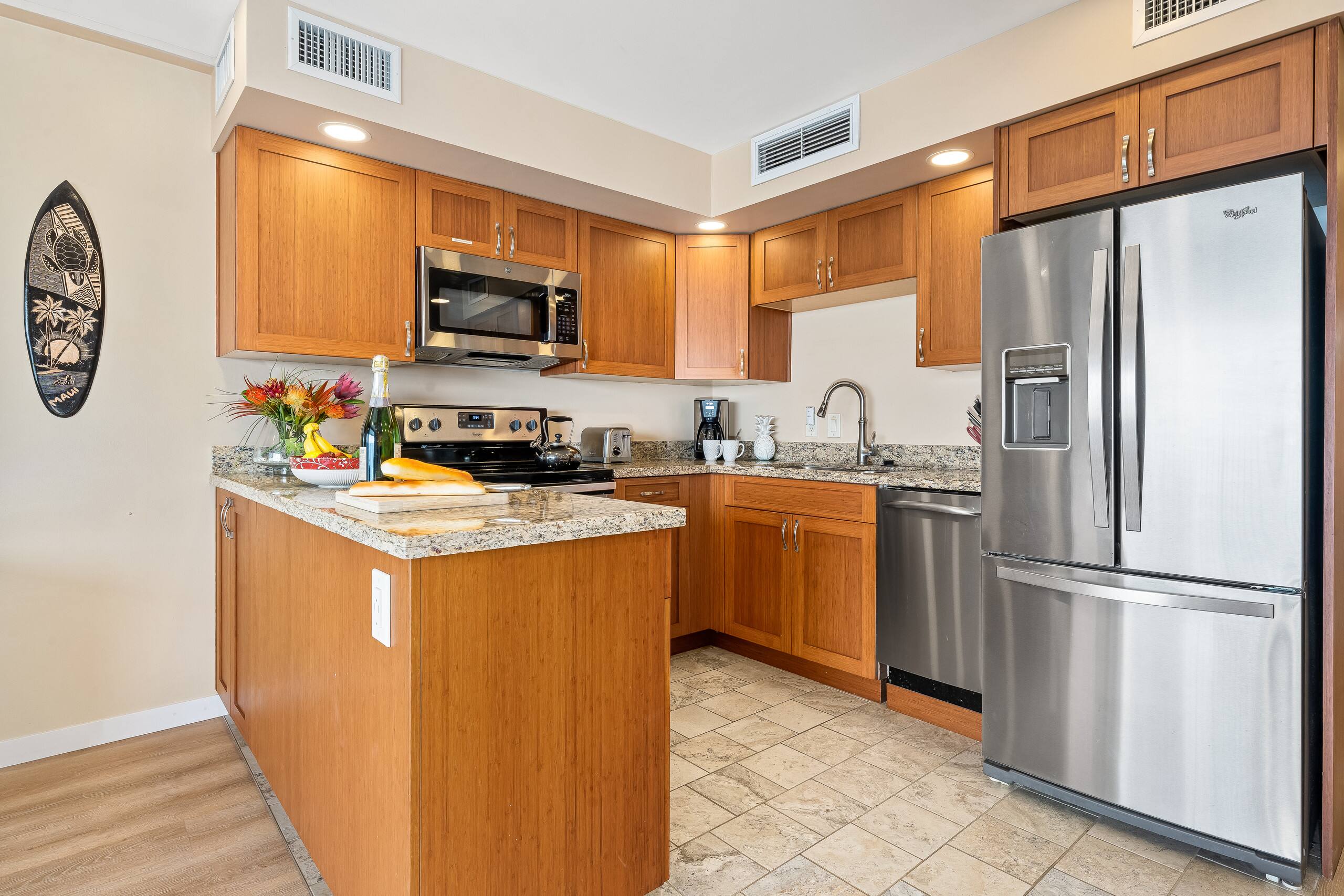 Condo in Lahaina · ★4.66 · 1 bedroom · 2 beds · 1 bath - Image 15