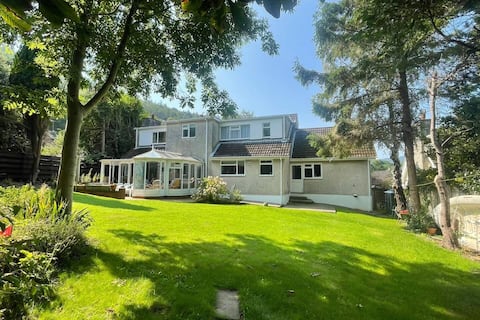 Number Fifty-Six Ramsey Villa