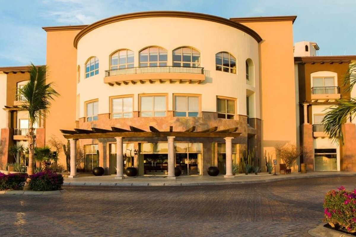 JR Suite villa Palmar with Resort Amenities - Condominiums for Rent in Cabo San Lucas, Baja California Sur, Mexico - Image 1