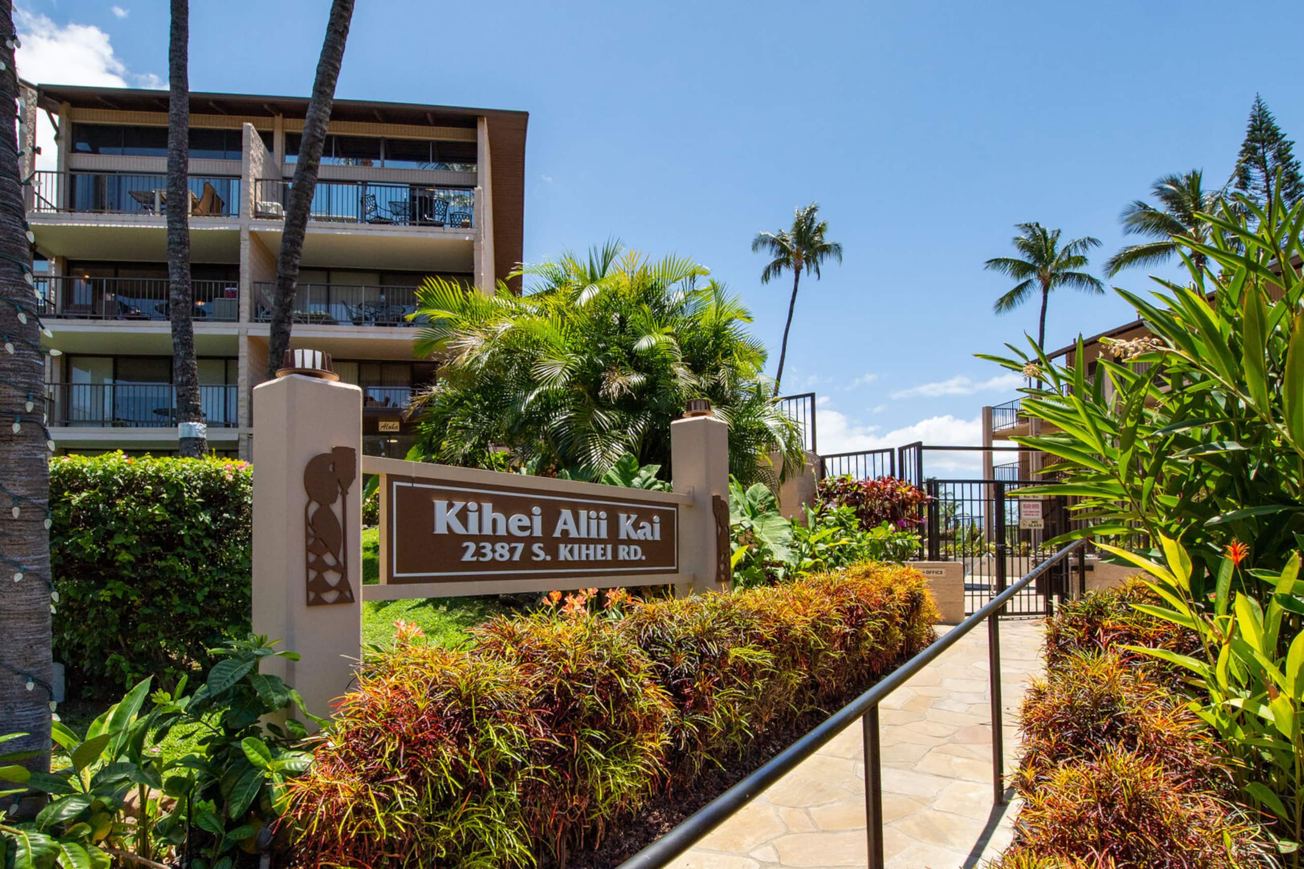Condo in Kihei · ★4.87 · 1 bedroom · 2 beds · 1 private bath - Image 28