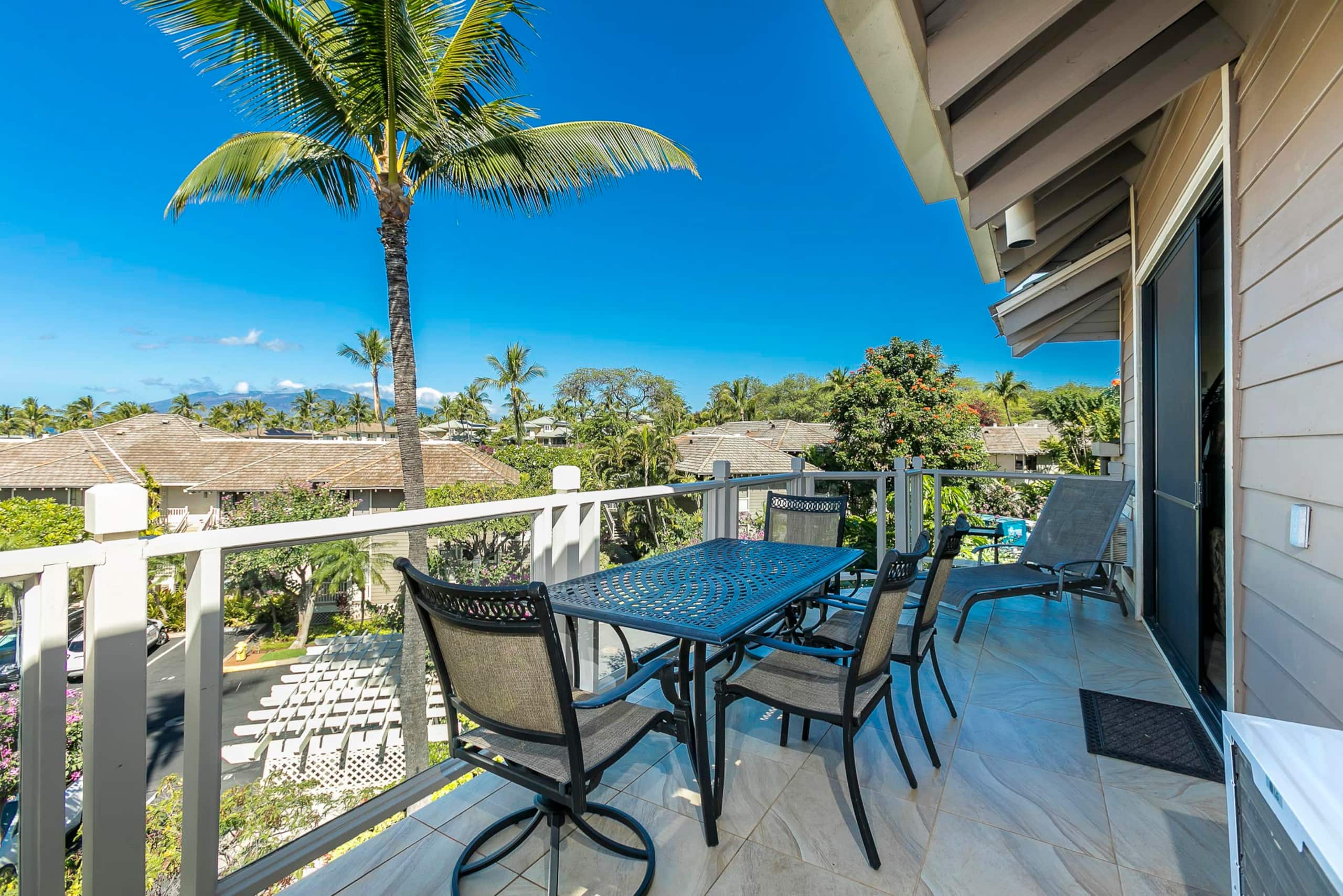 Condo in Kihei · ★4.71 · 2 bedrooms · 3 beds · 2 baths - Image 4