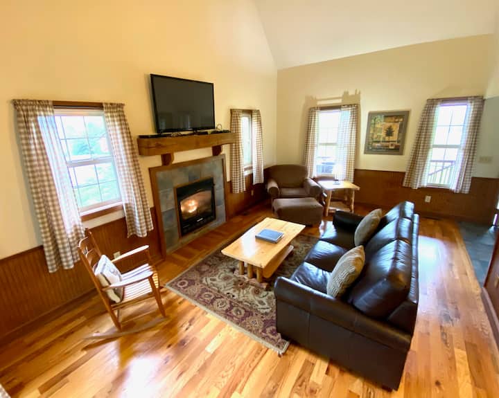 15 Best Airbnb Vacation Rentals In & Near Hocking Hills, Ohio Updated