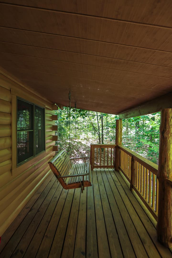 Top 14 PetFriendly Cabins in Hocking Hills, Ohio Updated 2024 Trip101