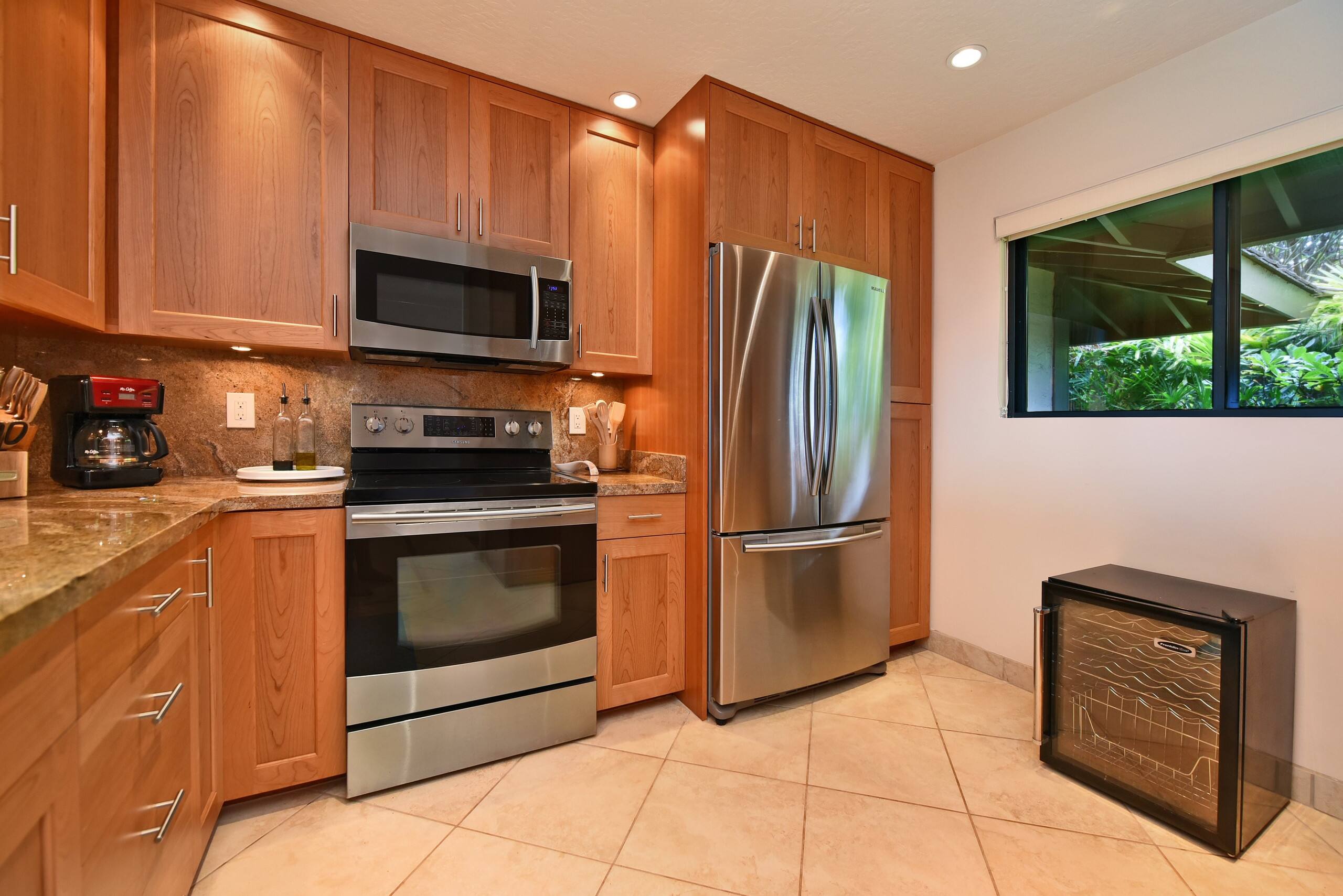 Condo in Lahaina · ★4.76 · 2 bedrooms · 4 beds · 2 baths - Image 12