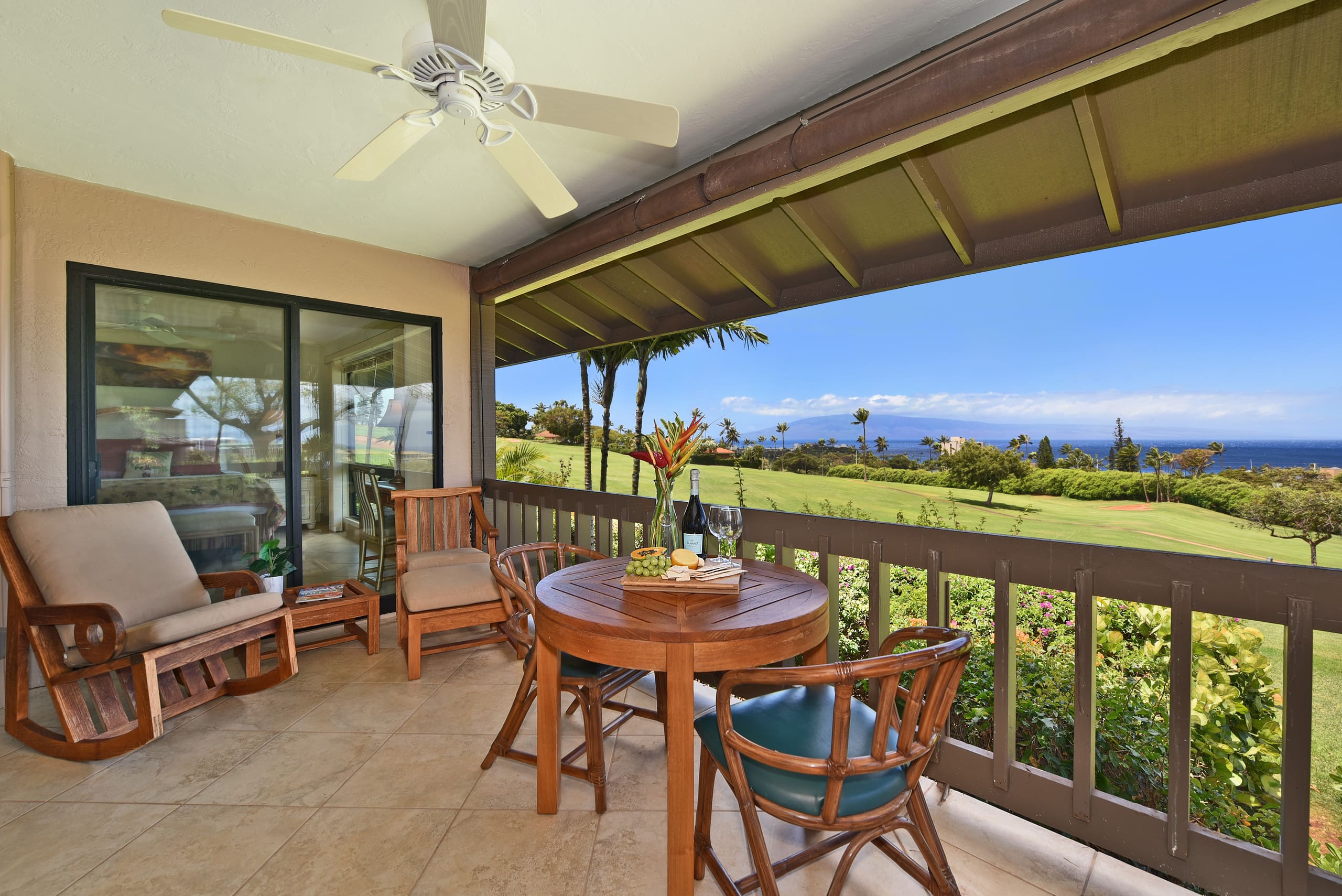 Condo in Lahaina · ★4.76 · 2 bedrooms · 4 beds · 2 baths - Image 36