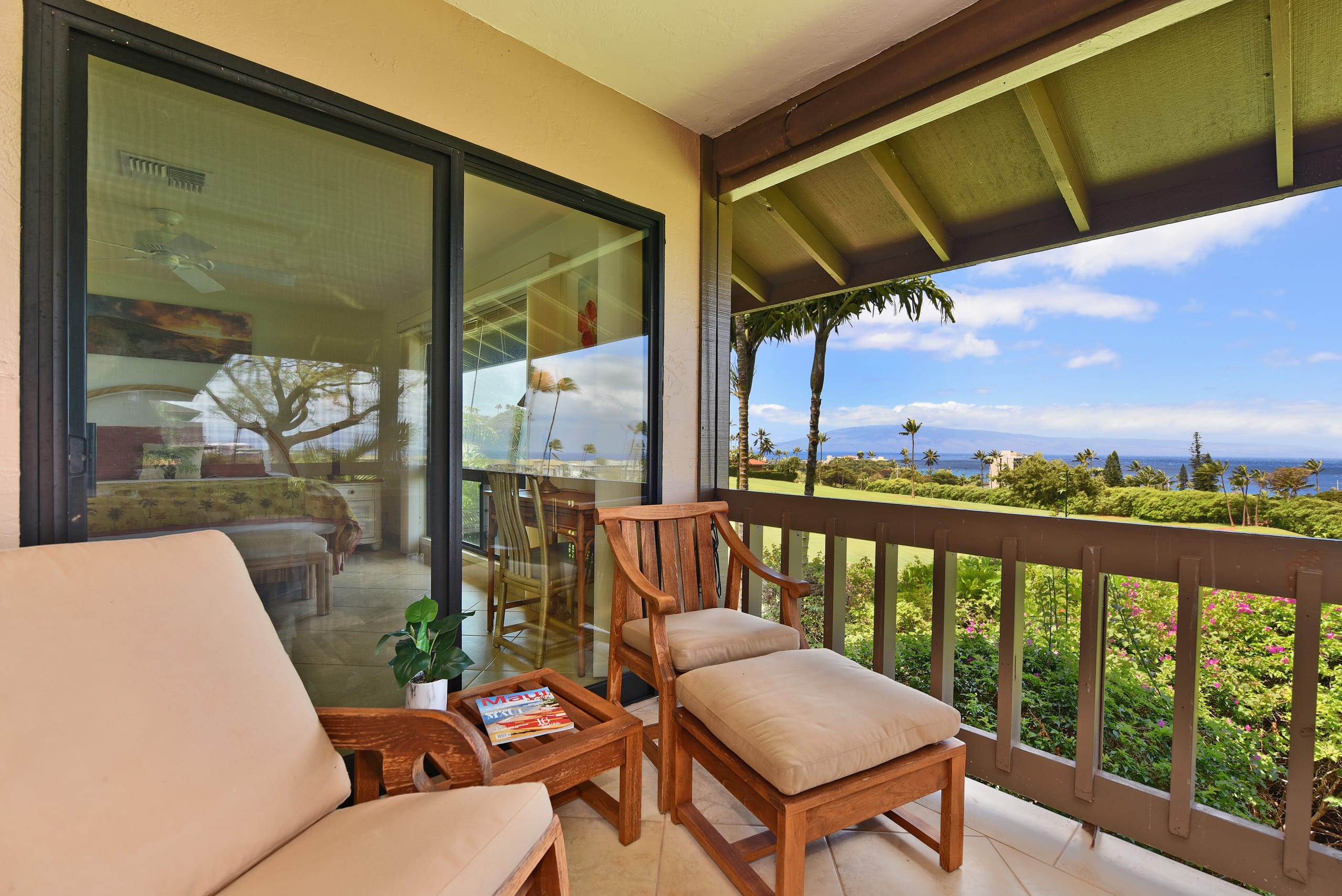 Condo in Lahaina · ★4.76 · 2 bedrooms · 4 beds · 2 baths - Image 35