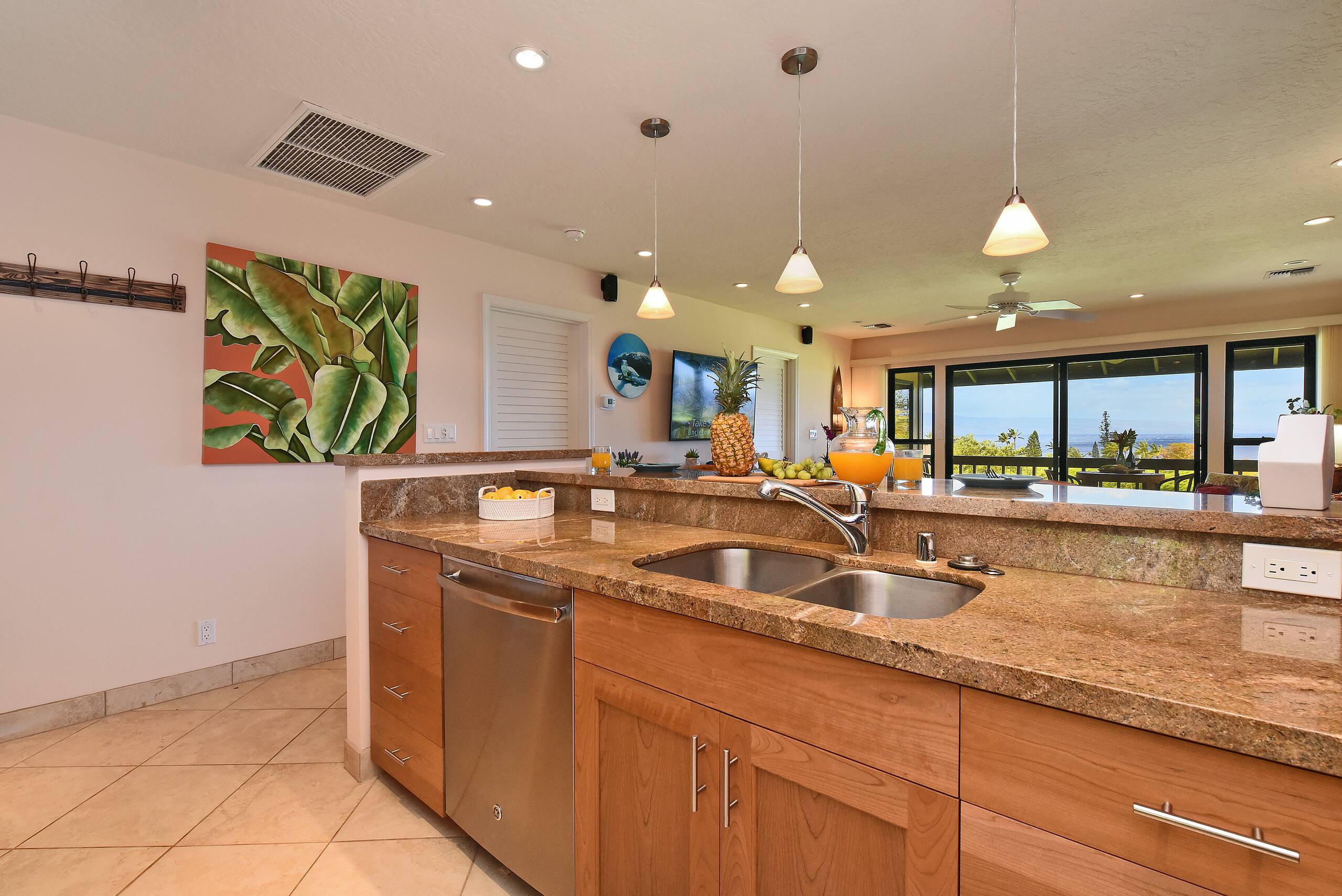 Condo in Lahaina · ★4.76 · 2 bedrooms · 4 beds · 2 baths - Image 10