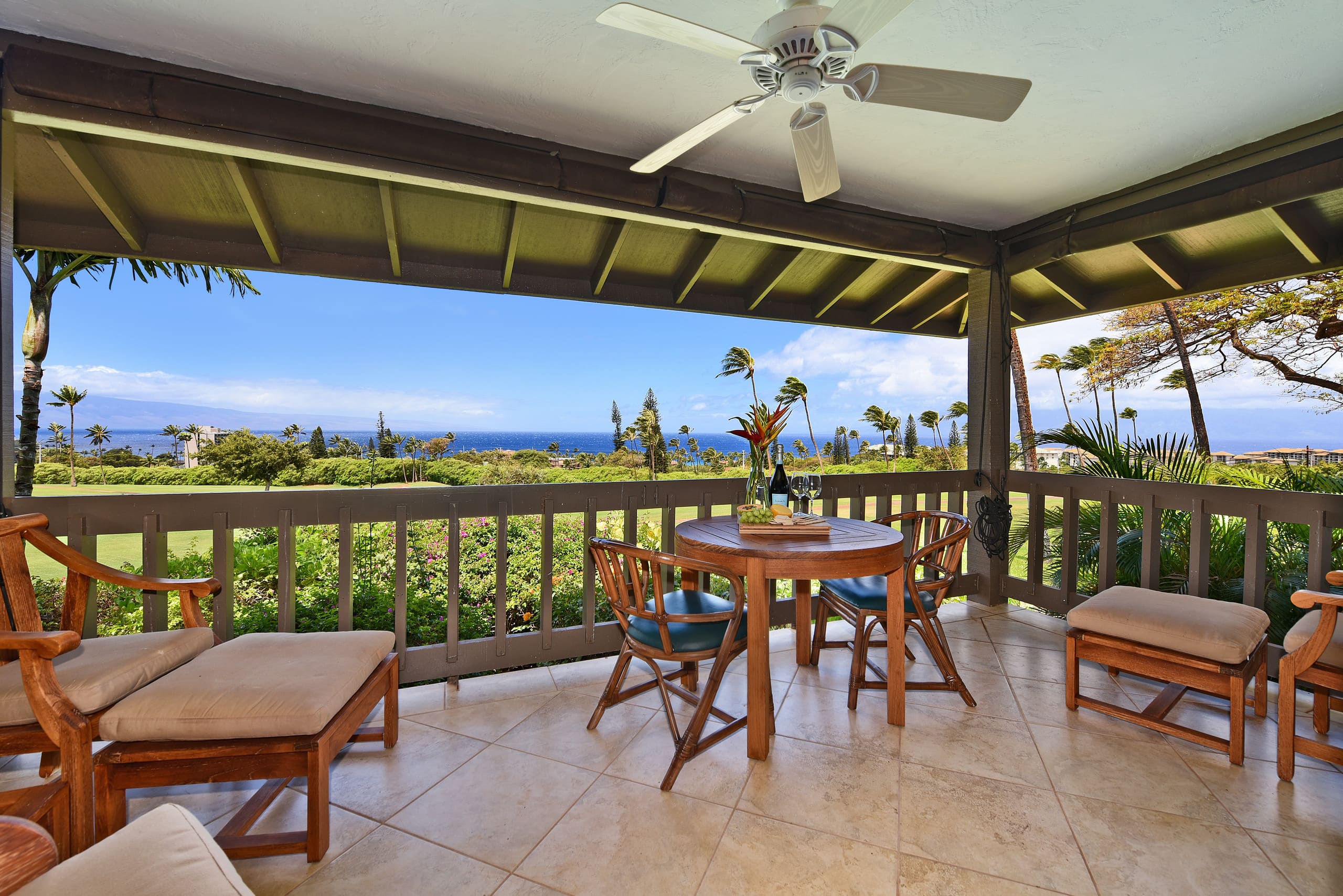 Condo in Lahaina · ★4.76 · 2 bedrooms · 4 beds · 2 baths - Image 33