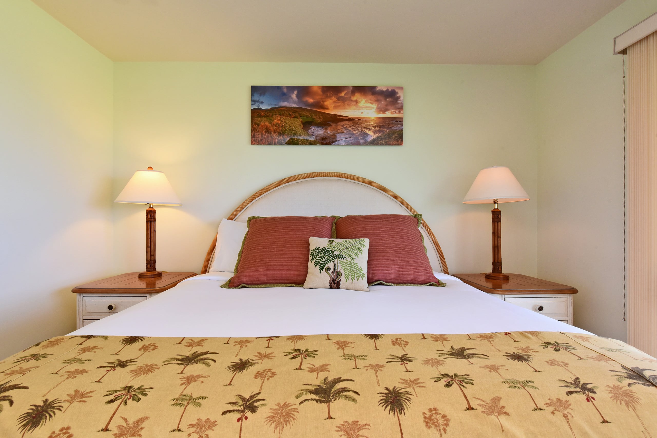 Condo in Lahaina · ★4.76 · 2 bedrooms · 4 beds · 2 baths - Image 19