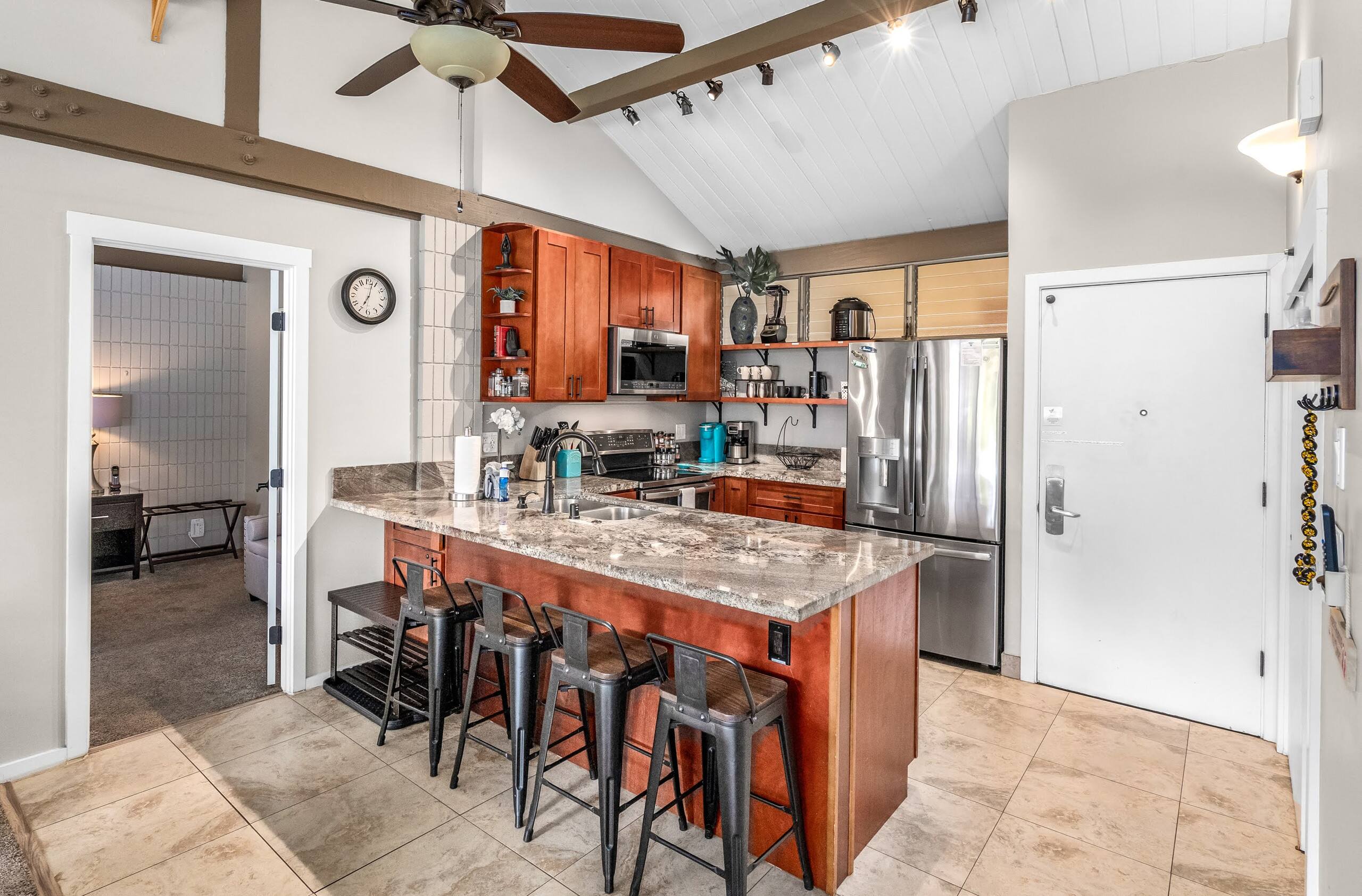 Condo in Kihei · ★4.8 · 2 bedrooms · 4 beds · 2 private baths - Image 15