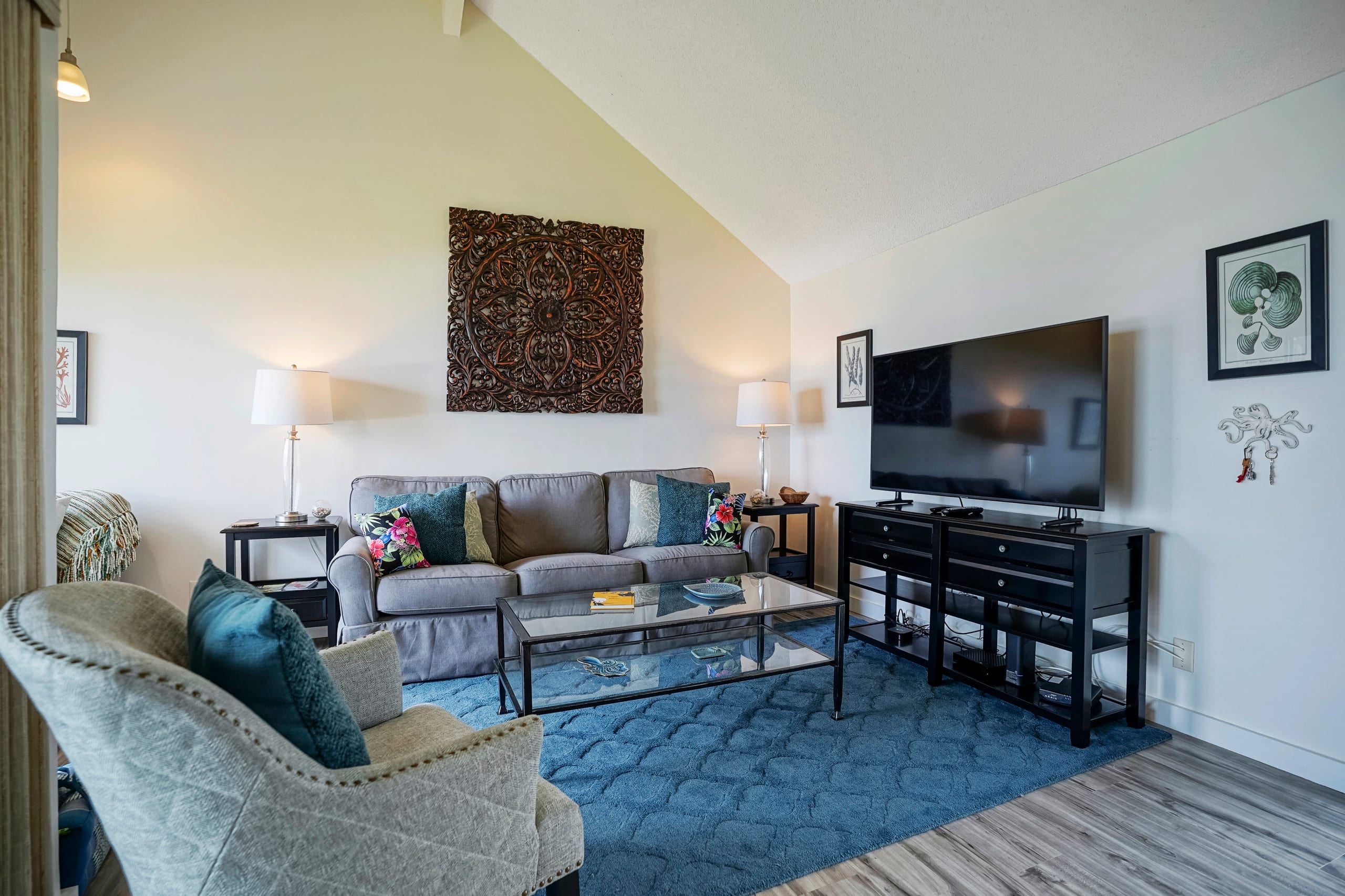 Condo in Princeville · ★4.73 · 2 bedrooms · 3 beds · 2 baths - Image 2