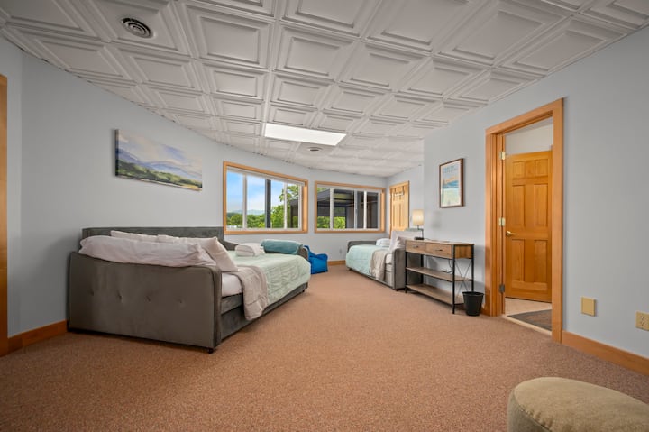 Chumba cha chini cha kulala #4 w/ 2 Vitanda Vilivyojaa na Trundles Pacha