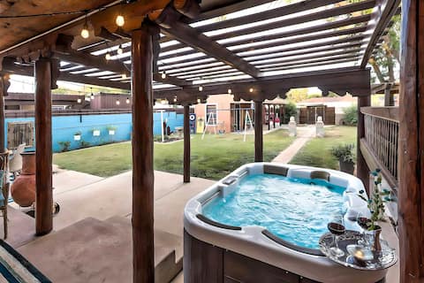 Pet-Friendly Clovis Home: Yard, Pergola & Hot Tub