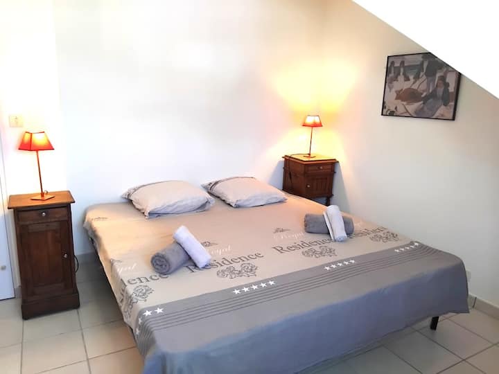 غرفة النوم 1