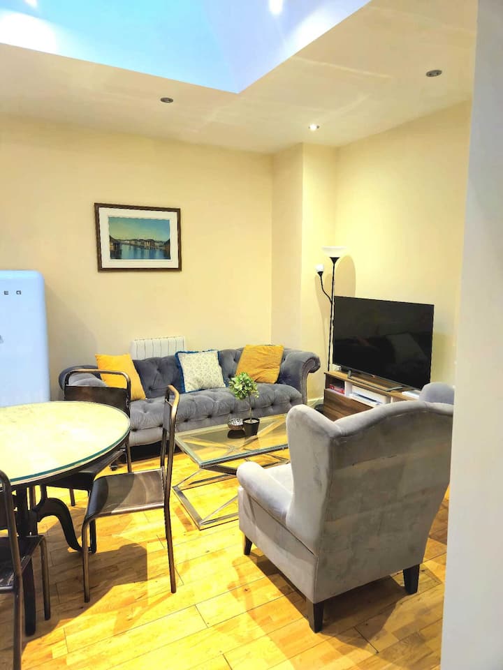 Салон за телевизор