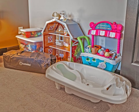 Family Friendly  | Sleeps 10 - 4BR  | I-85 Access
