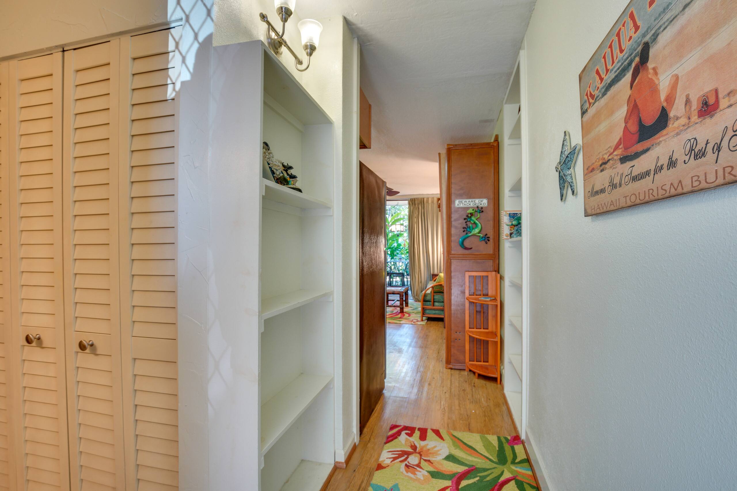 Condo in Kailua-Kona · ★4.5 · Studio · 1 bed · 1 bath - Image 12