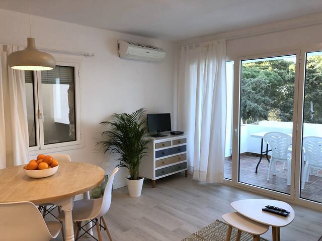 La Palmera 4, terrace & sea views apartment