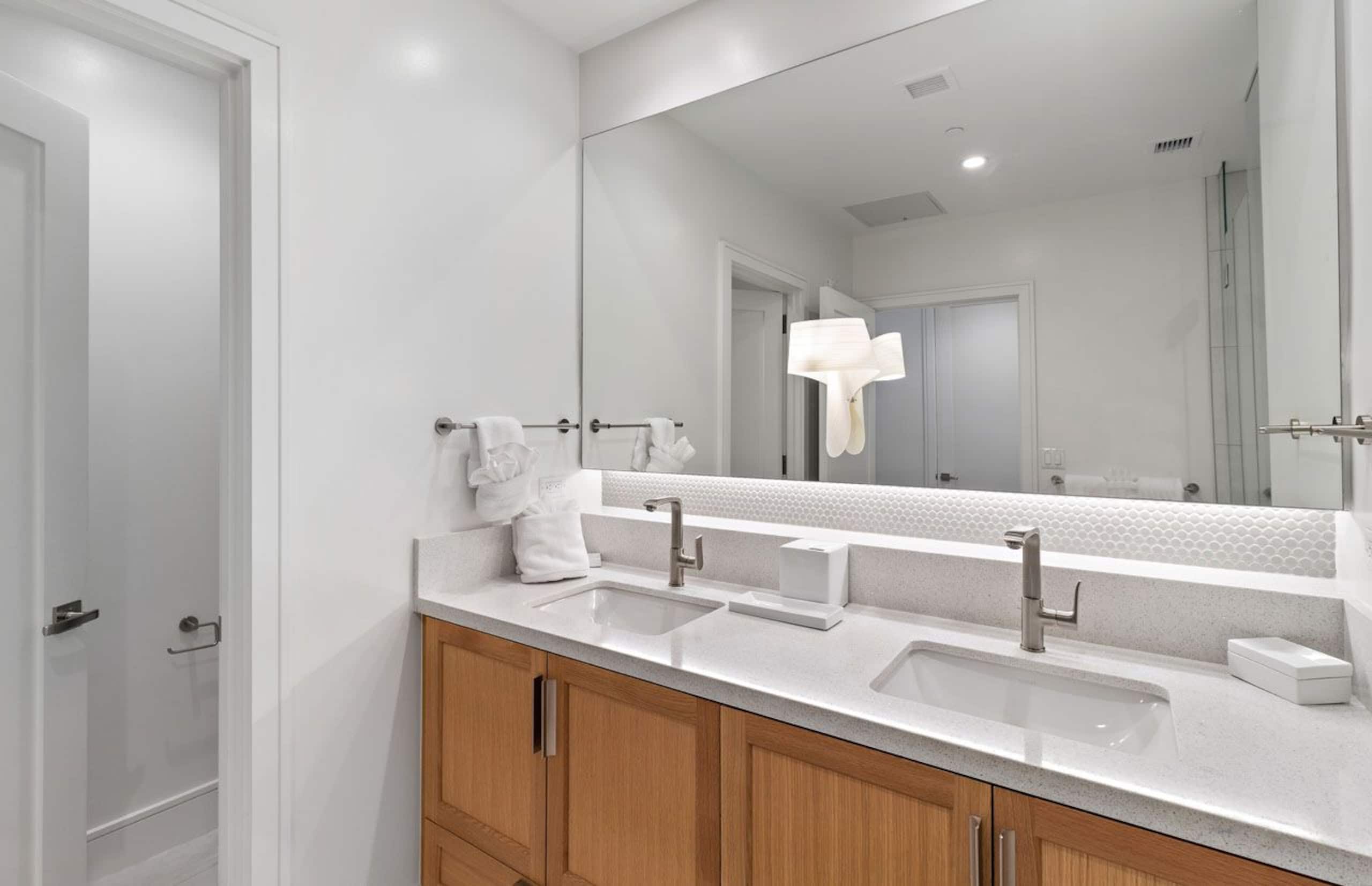 Condo in Lahaina · ★4.94 · 3 bedrooms · 4 beds · 3 baths - Image 18