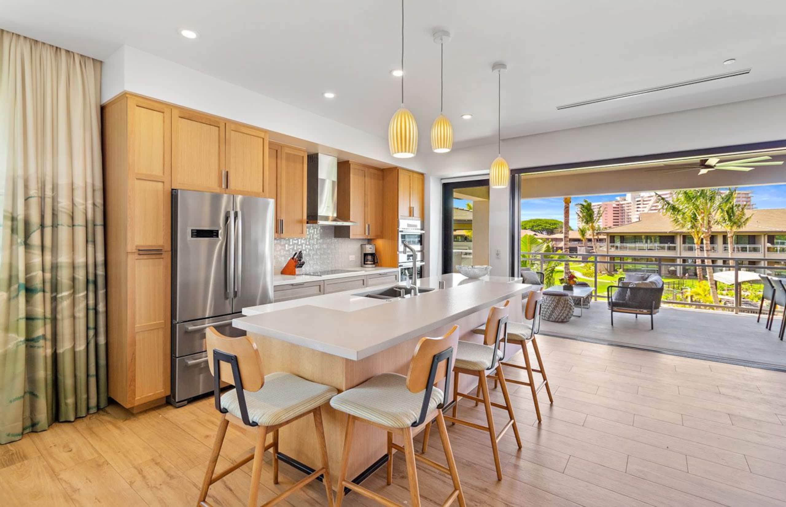 Condo in Lahaina · ★4.94 · 3 bedrooms · 4 beds · 3 baths - Image 9