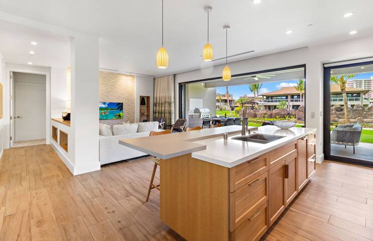 Maui Resort Rentals: Luana Garden Villas 9B gallery image 4