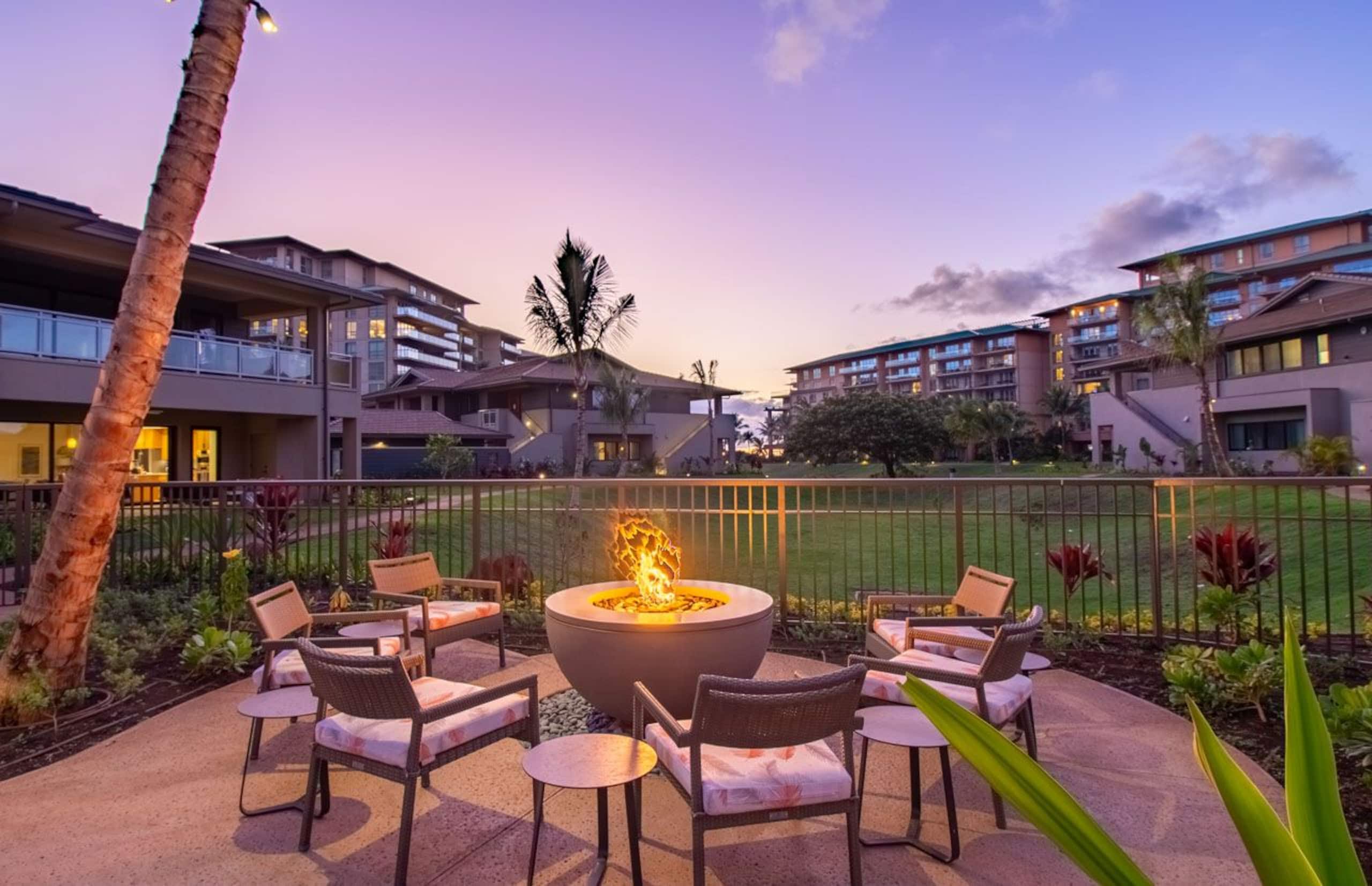 Condo in Lahaina · ★4.93 · 3 bedrooms · 4 beds · 3 baths - Image 34