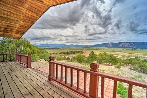 Sprawling Mountain-View Cabin: 5 Mi to Mesa Verde