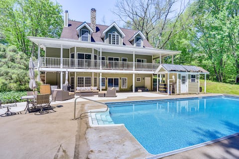Huge Family Home w/ Pool - 13 Mi to Lake Michigan!