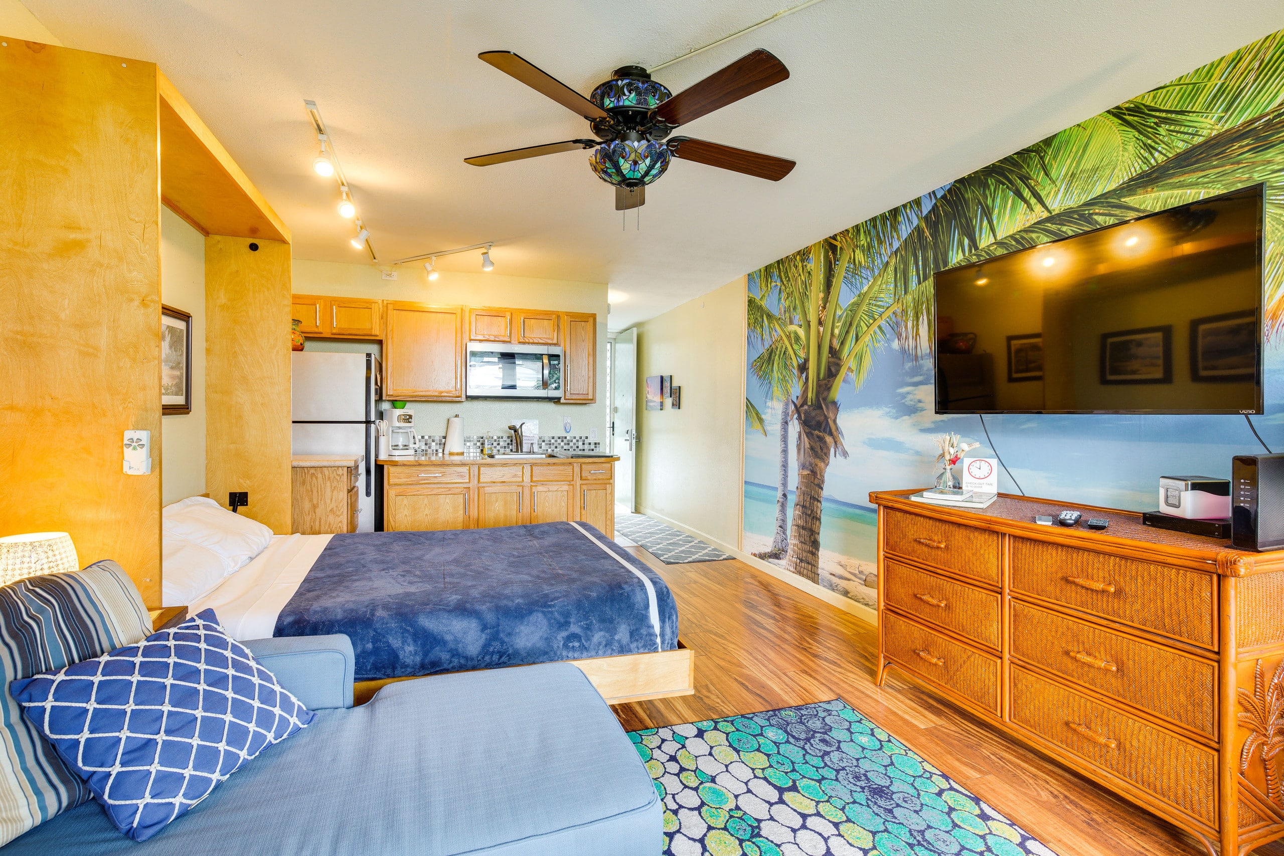 Condo in Kailua-Kona · ★4.0 · Studio · 1 bed · 1 bath - Image 13