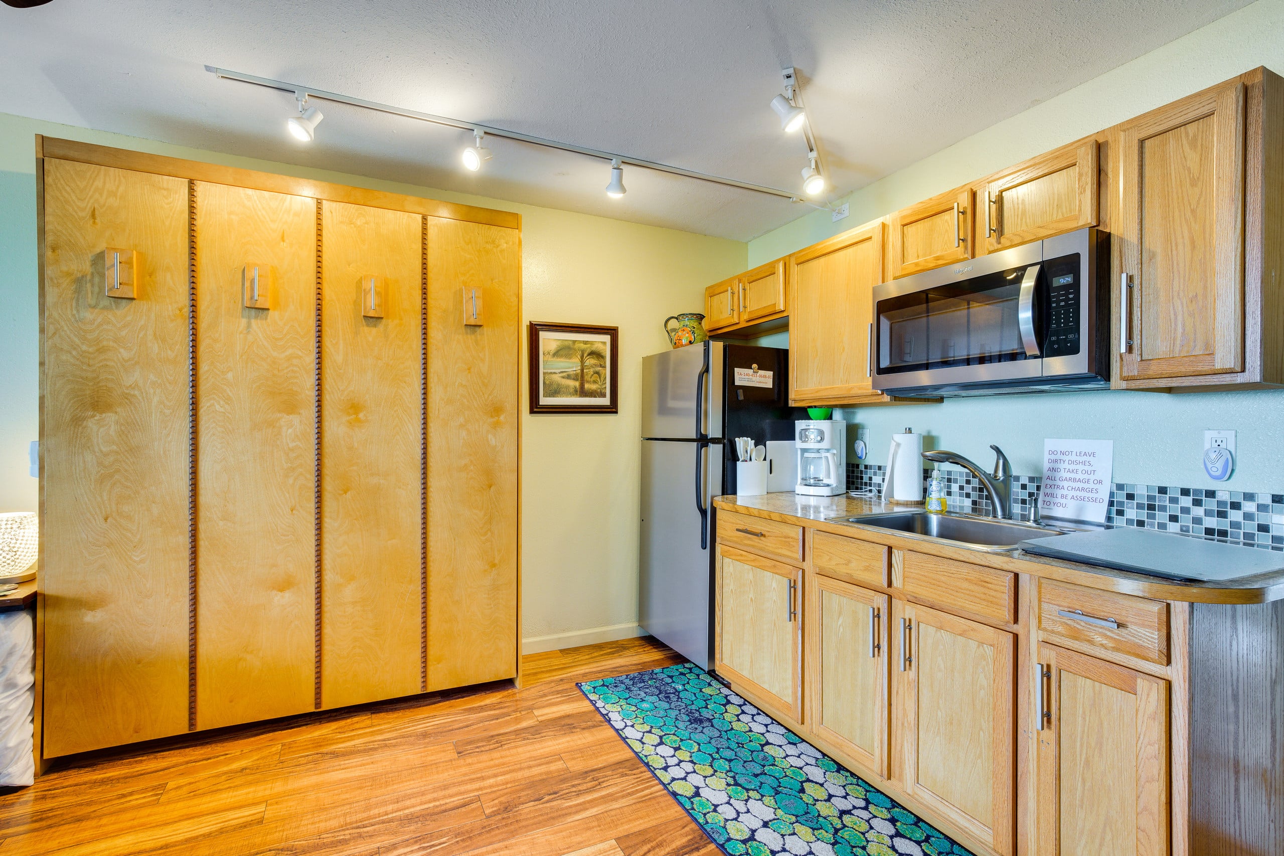 Condo in Kailua-Kona · ★4.0 · Studio · 1 bed · 1 bath - Image 4