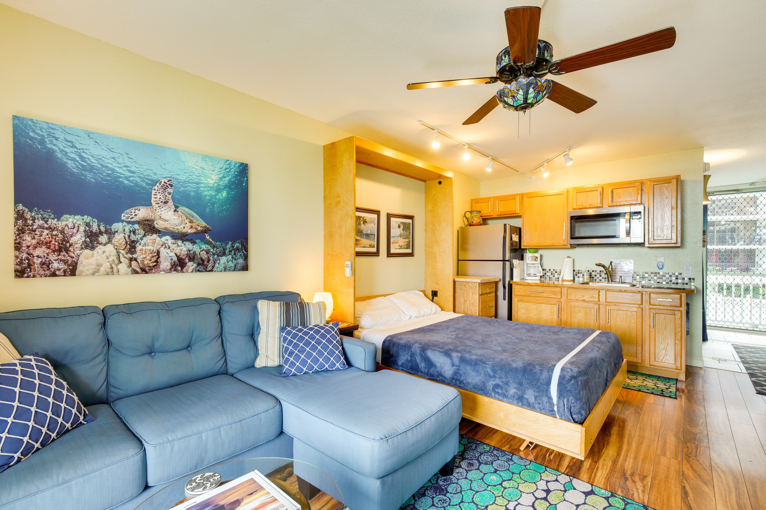 Condo in Kailua-Kona · ★4.0 · Studio · 1 bed · 1 bath - Image 11