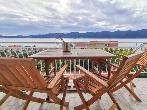 Apartments Klara - Two Bedroom Apartment with Balcony and Sea View