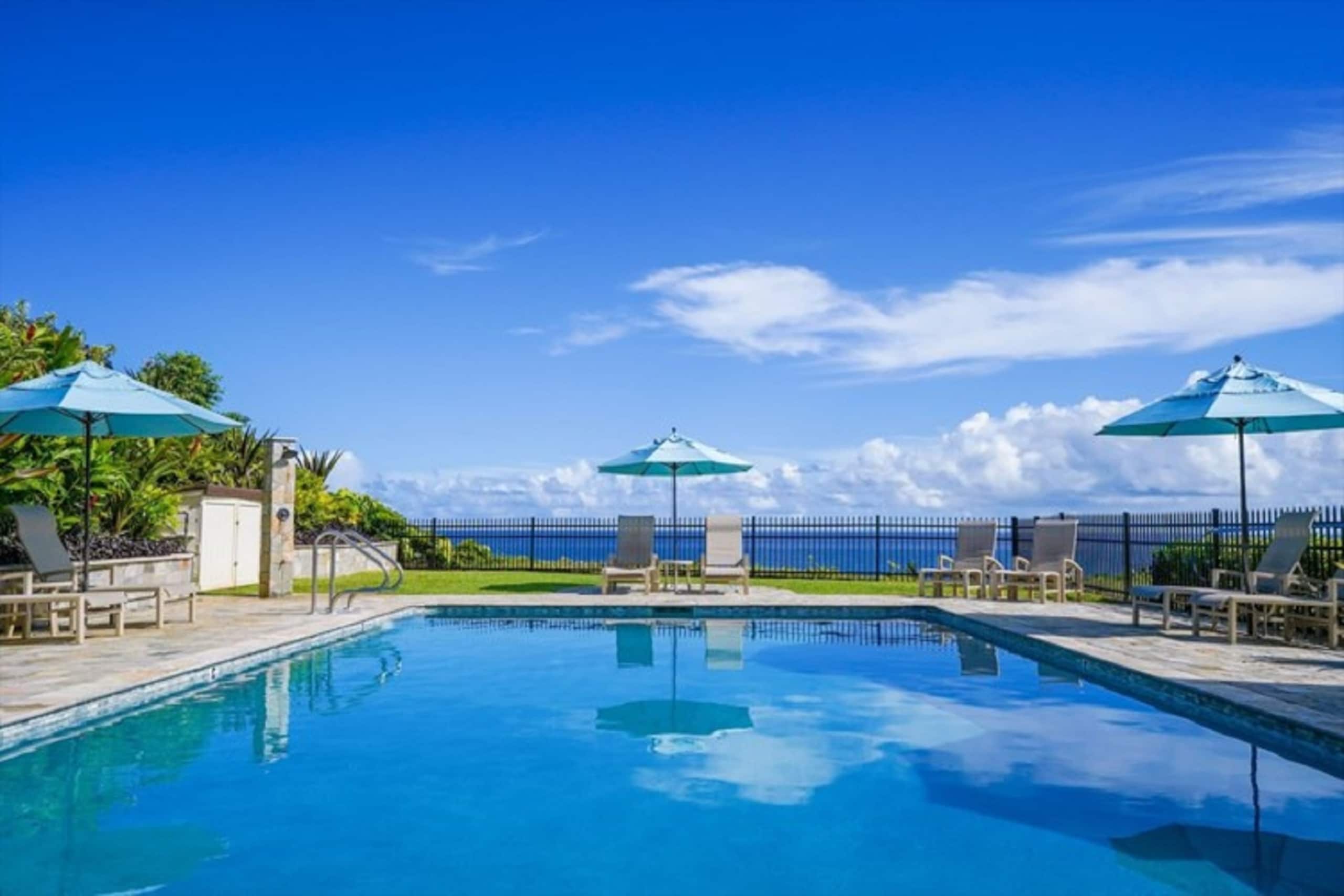 Condo in Princeville · ★4.98 · 2 bedrooms · 4 beds · 2 baths - Image 3