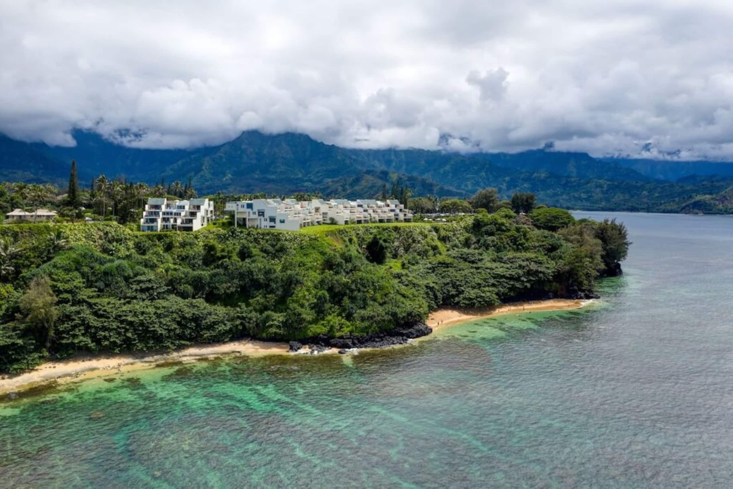 Condo in Princeville · ★4.98 · 2 bedrooms · 4 beds · 2 baths - Image 34