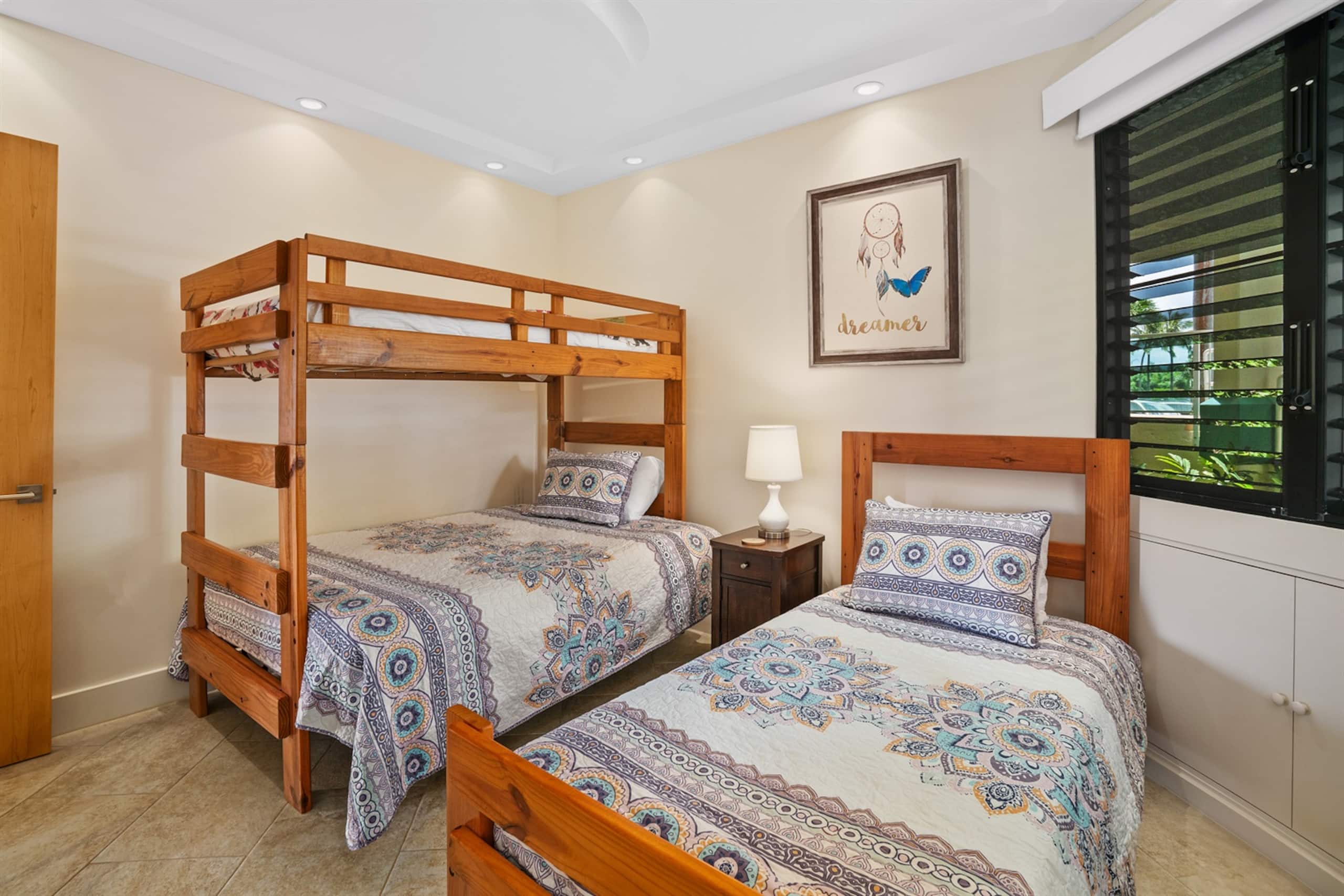 Condo in Princeville · ★4.98 · 2 bedrooms · 4 beds · 2 baths - Image 21