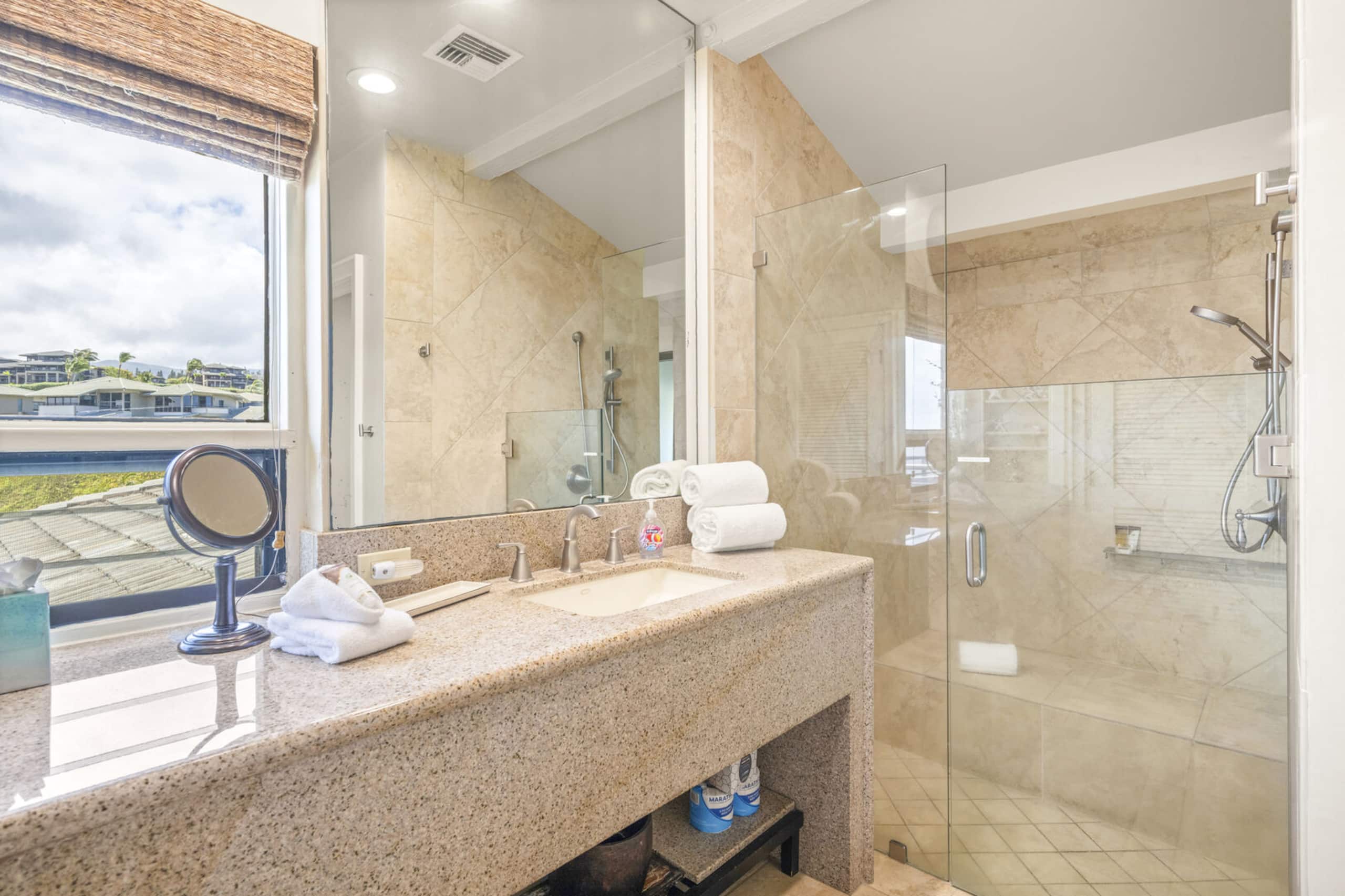 Condo in Lahaina · ★4.83 · 1 bedroom · 1 bed · 2 baths - Image 30