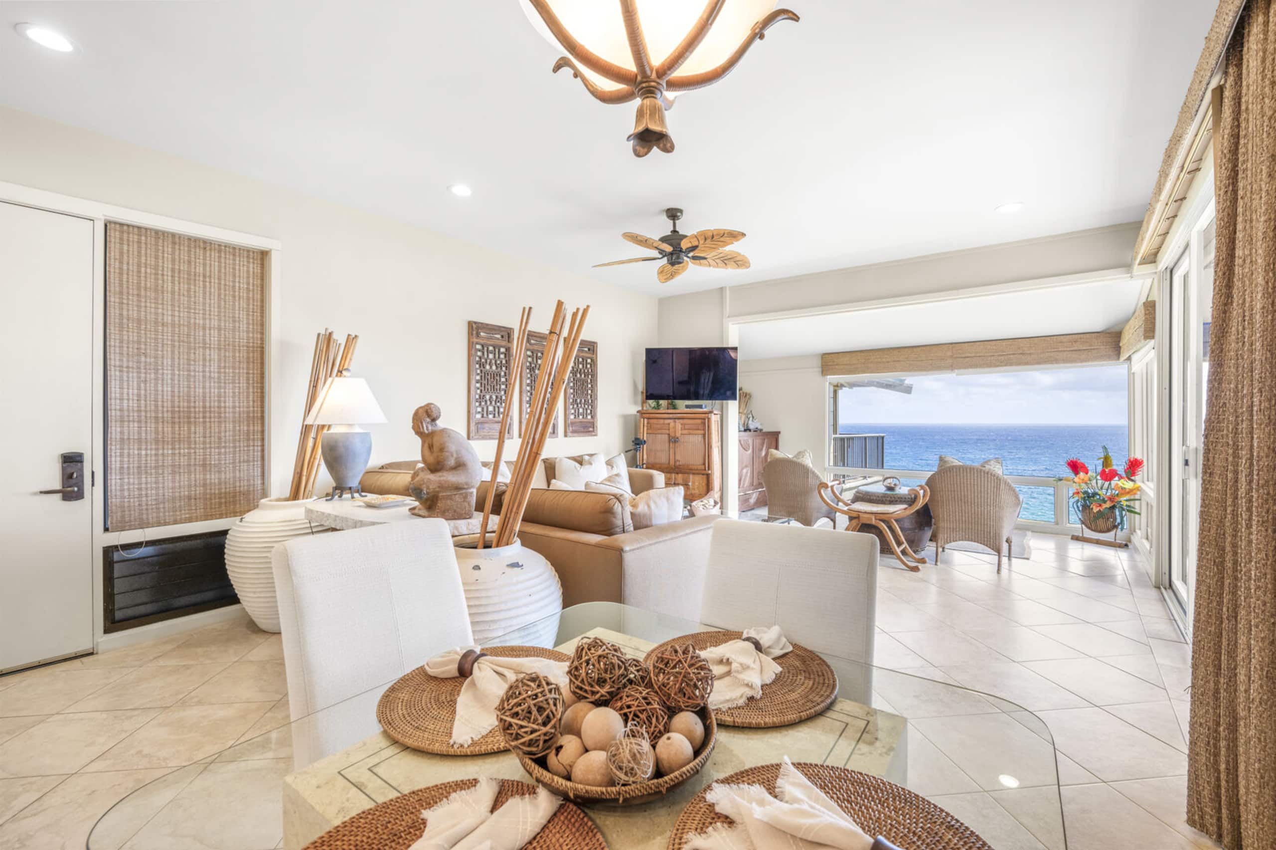 Condo in Lahaina · ★4.83 · 1 bedroom · 1 bed · 2 baths - Image 9