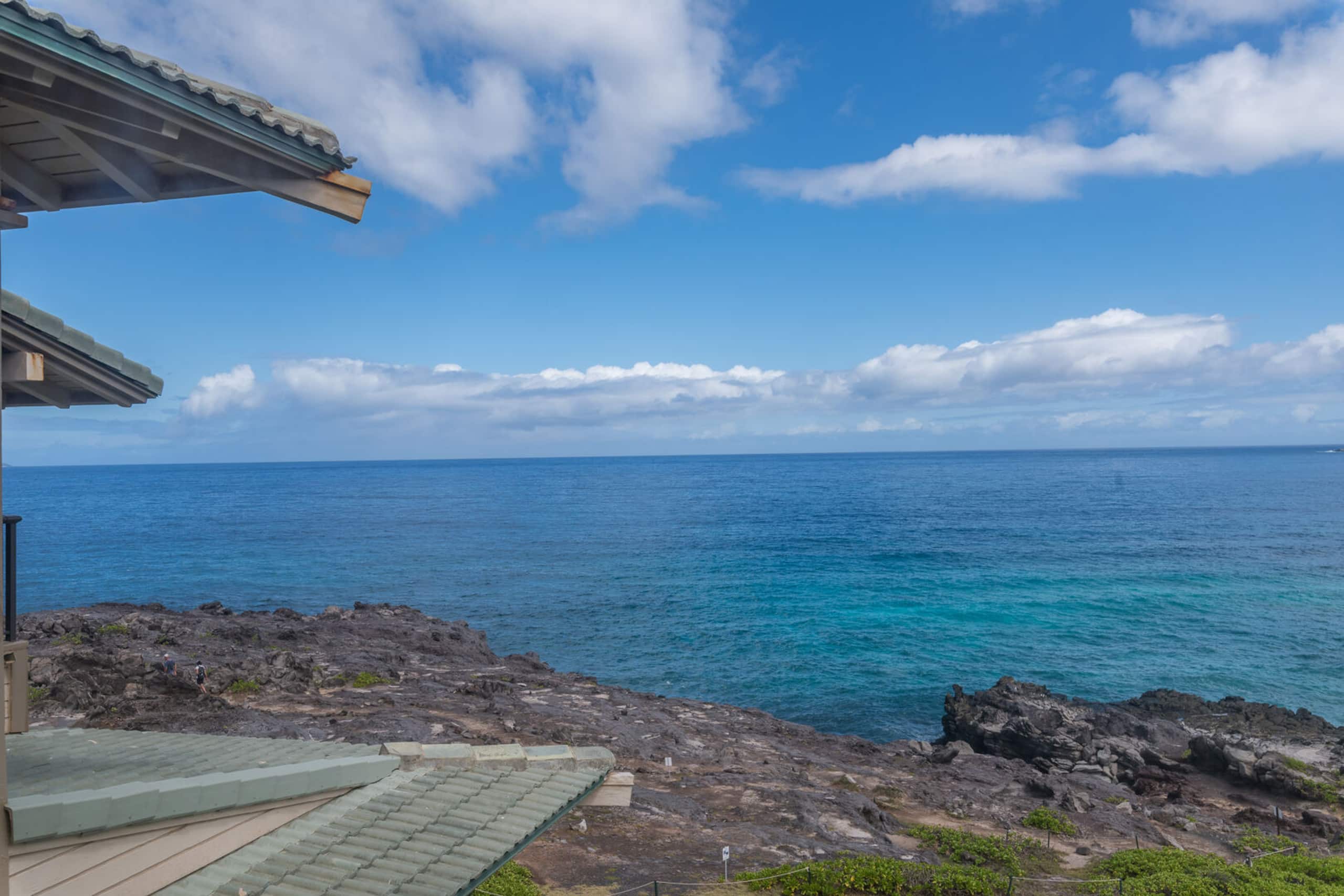 Condo in Lahaina · ★4.83 · 1 bedroom · 1 bed · 2 baths - Image 12