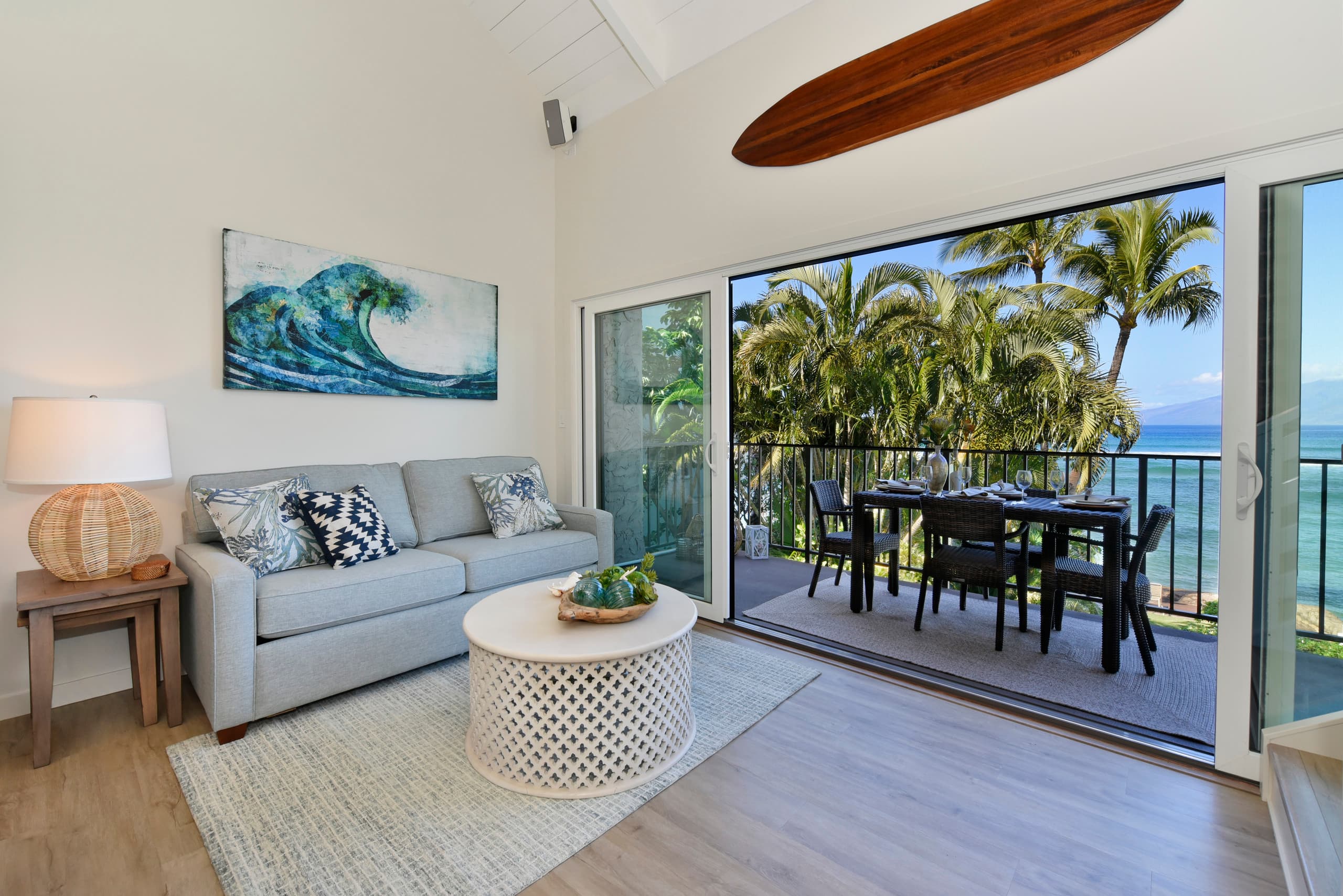 Condo in Lahaina · ★4.85 · 2 bedrooms · 4 beds · 1 bath - Image 1