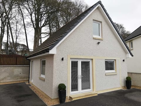 Successful Airbnb property: Luxury Apartment In Slackbuie Area in Inverness South