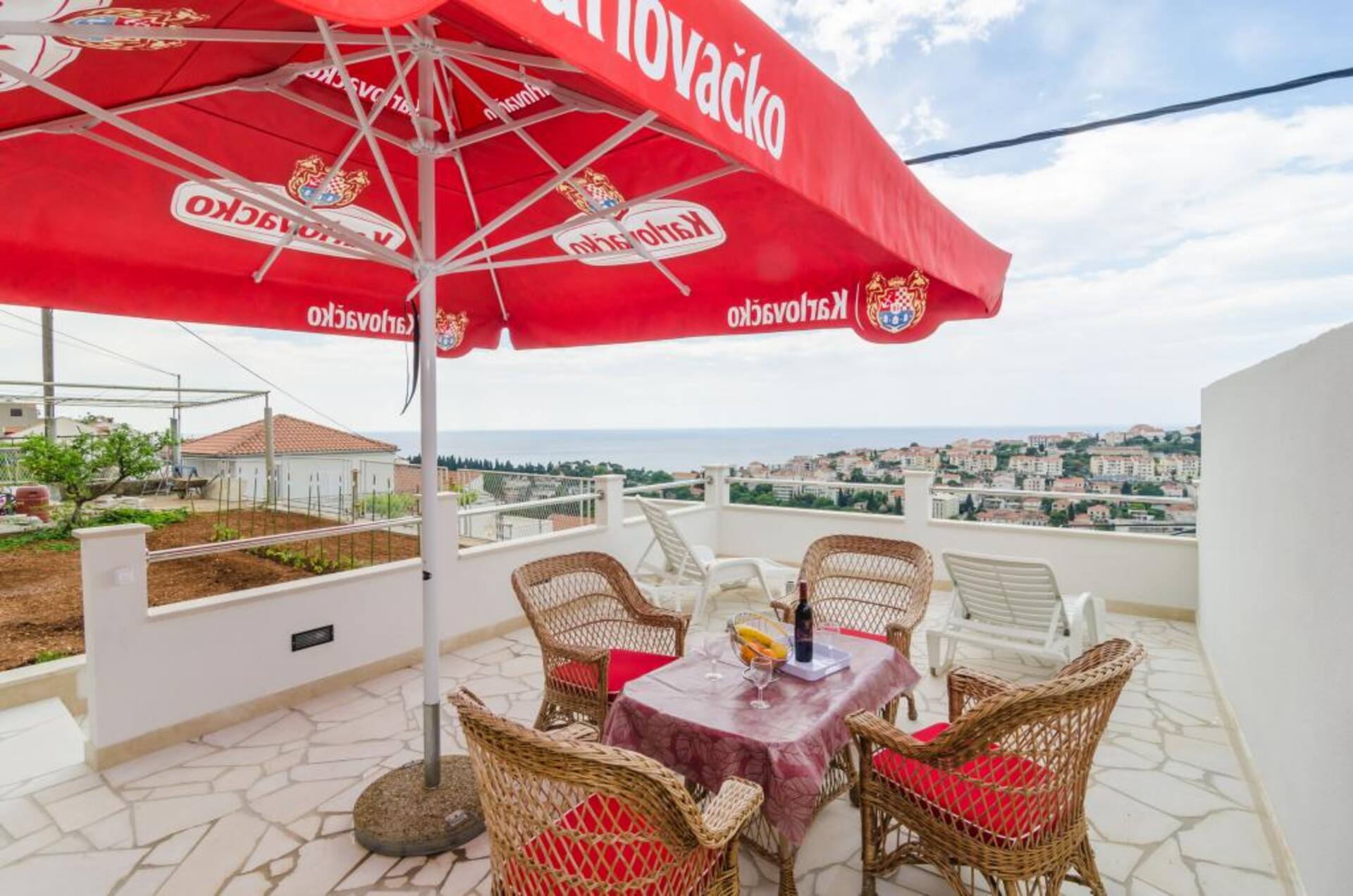 Apartments Lena & Lara - One-Bedroom Apartment with Terrace and Sea View(Lara)