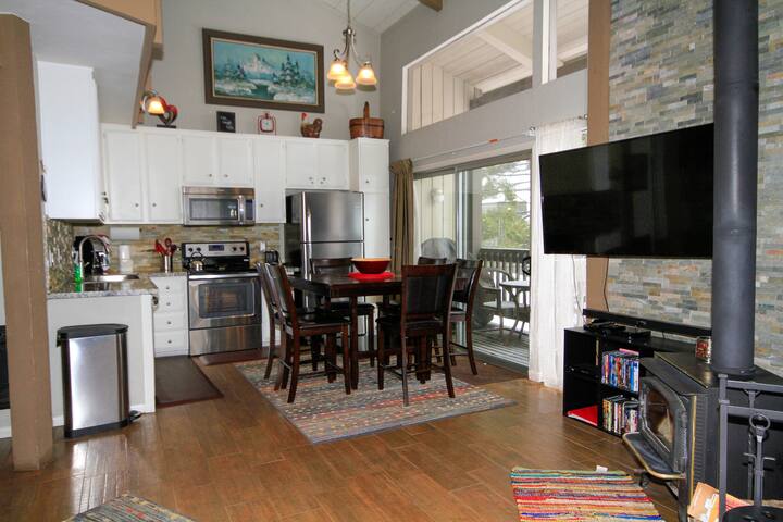 Mammoth Mountain Reservations managed Airbnb listing 3