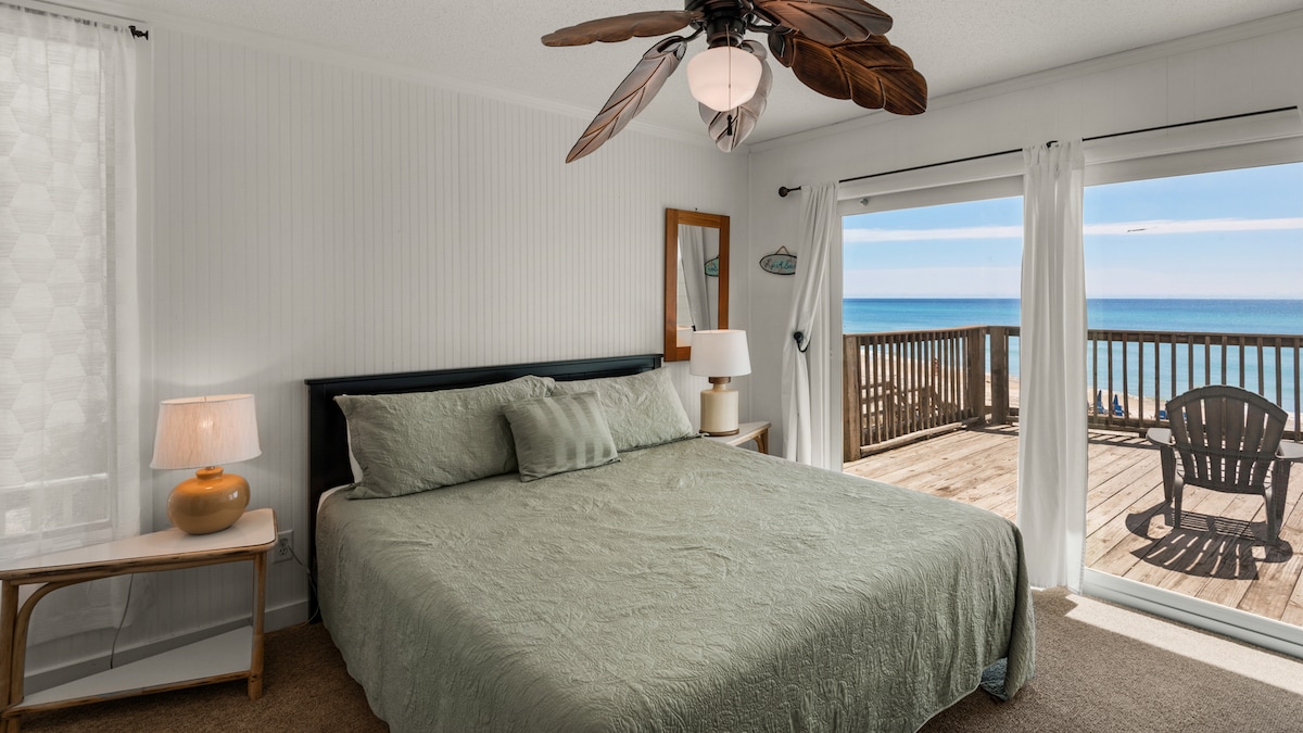 Sun n Surf 1st Floor King Bedroom