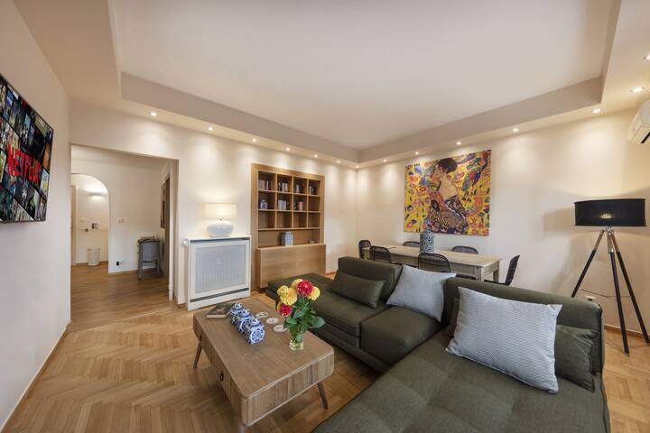 Stylish Kolonaki 2 Bdr apartment