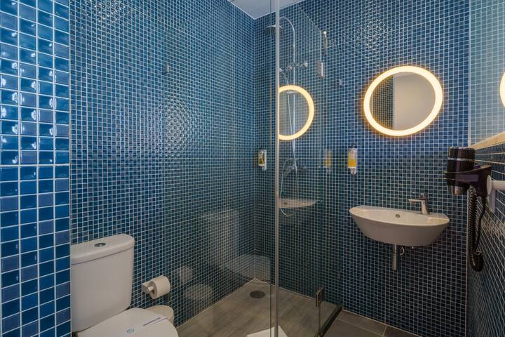 Feel Porto Superb Townhouse gallery image 5