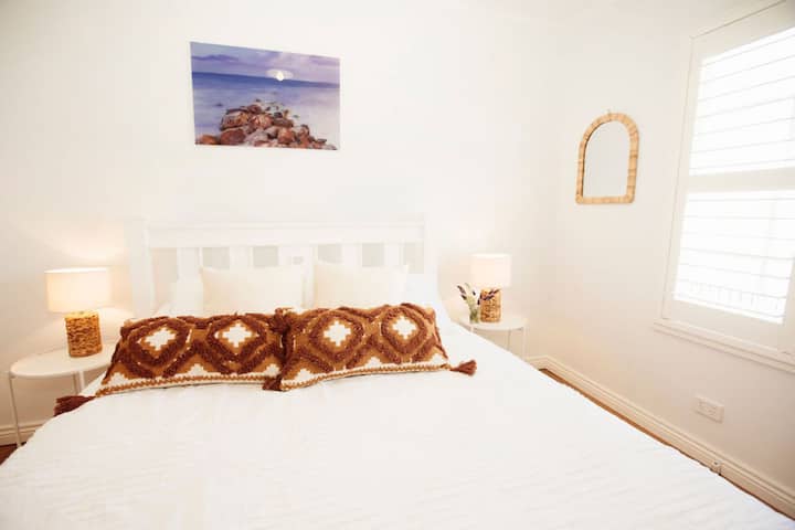 4760D4B3-565B-4447-9528-852C08DD89D4